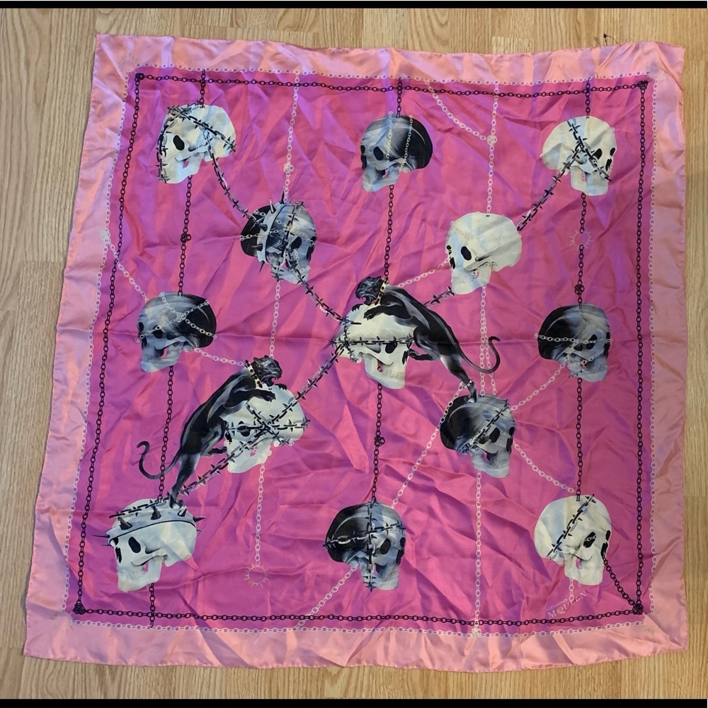 Alexander McQueen Foulard Twill Skull Scarf